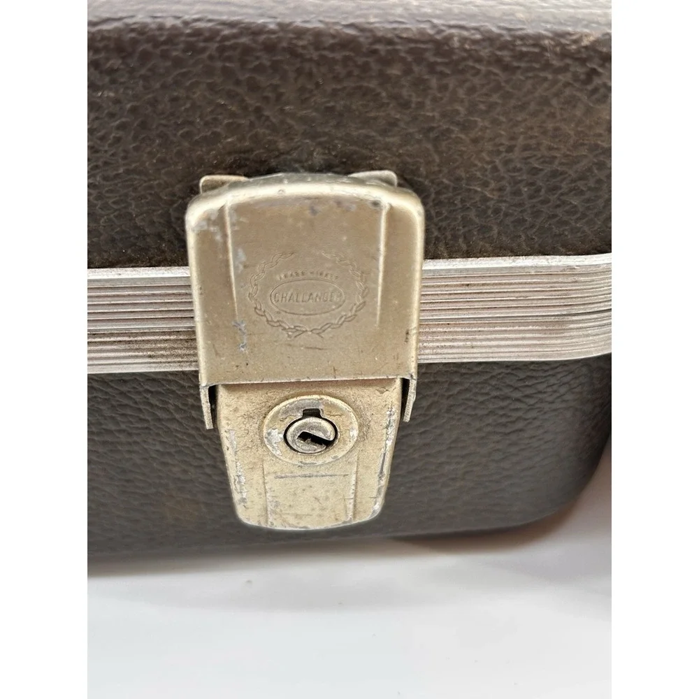 Vintage Challenger Padded Gun Equipment Hard Plastic Brief Case